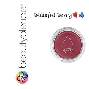 💗Beautyblender BOUNCE Liquid Whip Cream Blush-Blissful Berry🍓🫐